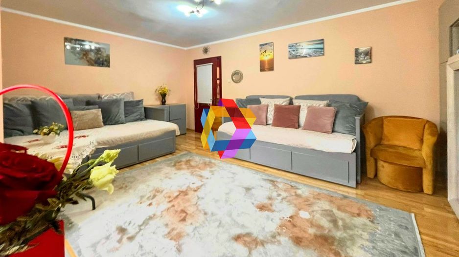 Apartament cu patru camere, zona Judetean 77mp - Poză 1
