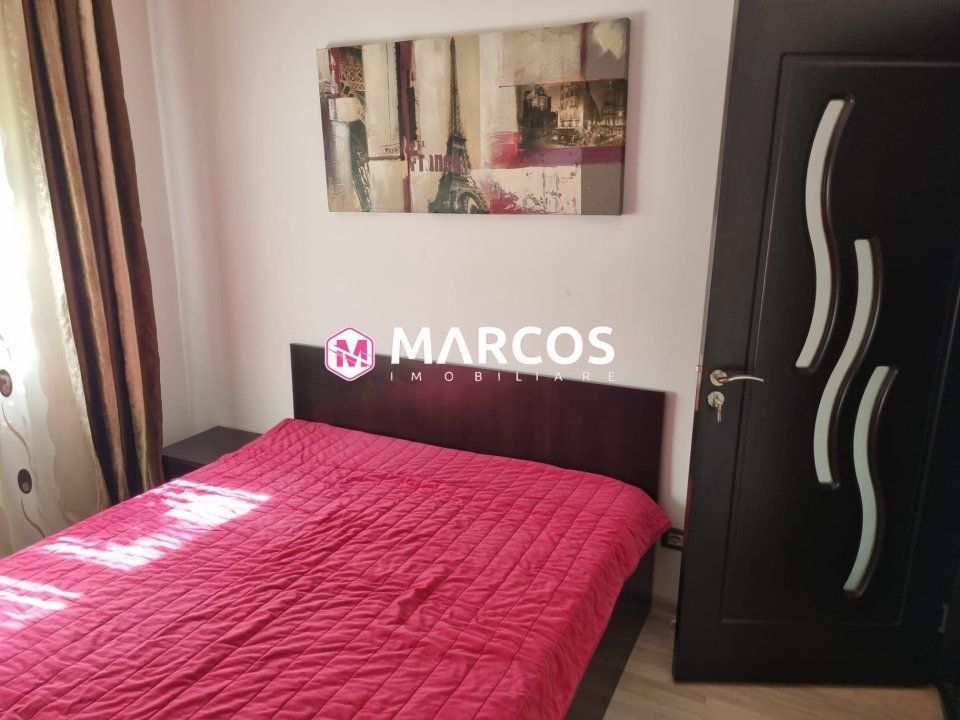 Apartament cu 3 camere de închiriat în zona Micro IV - Poză 11