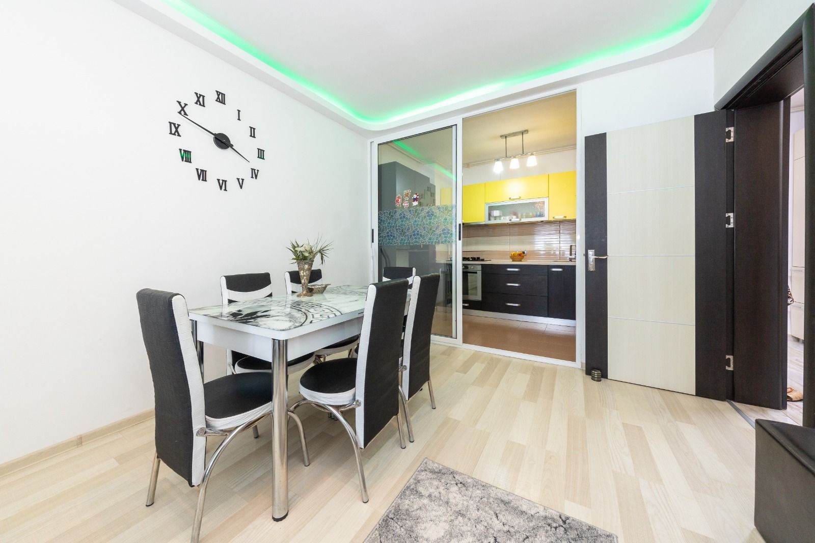 Apartament 3 camere, 82 mp+parcare si boxa-Isaran,Coresi - Poză 6