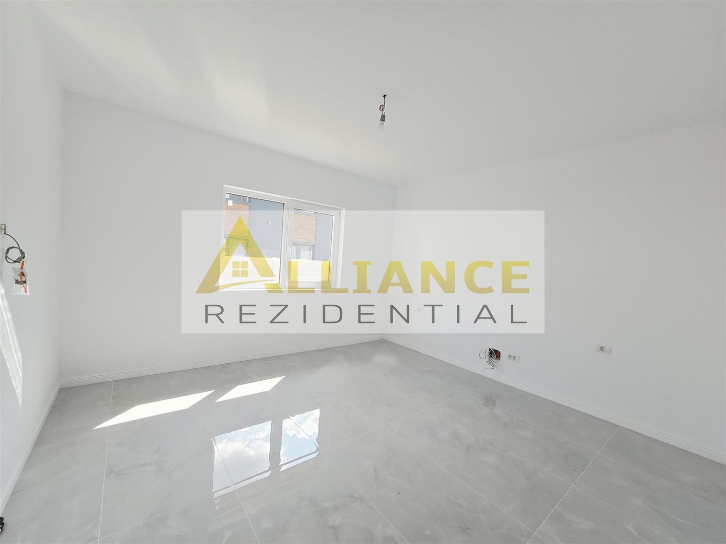 Casa individuala- 3 camere- pod- placa de beton- incalzire pardoseala - Poză 4