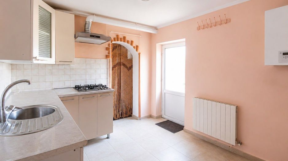 Cahul – Casă 3 Camere + Living | 139 m² | Teren 7.7 ari + Garaj | 95.000 € - Poză 38