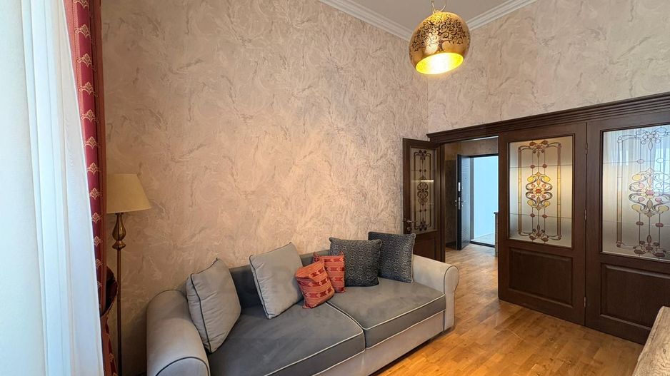 Apartament premium 2 camere 55 mp + pivniță renovat 2025 zona Centrala - Poză 1