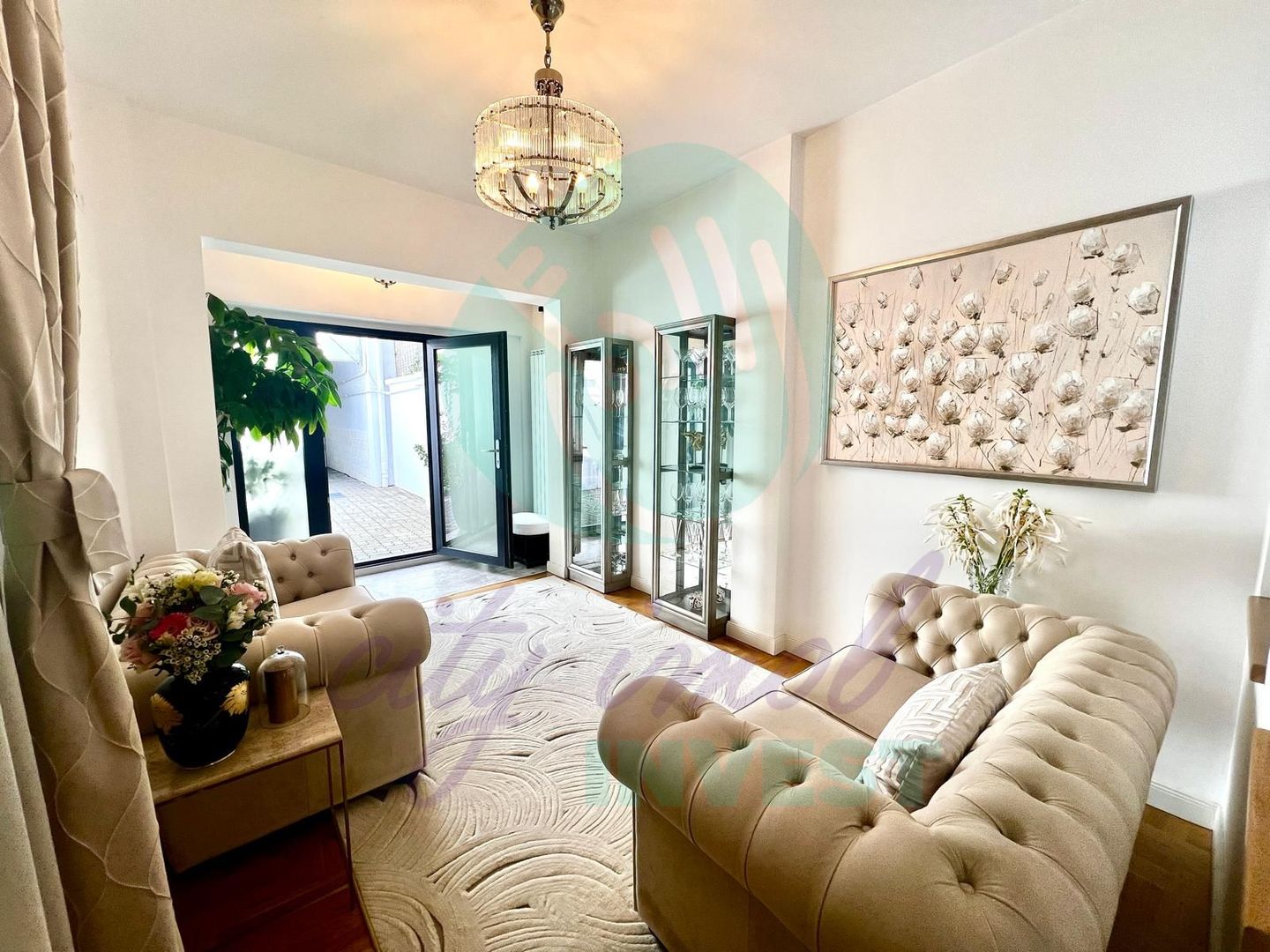 Duplex langă Cișmigiu | Curte cu atmosferă mediteraneană | Finisaje premium - Poză 2