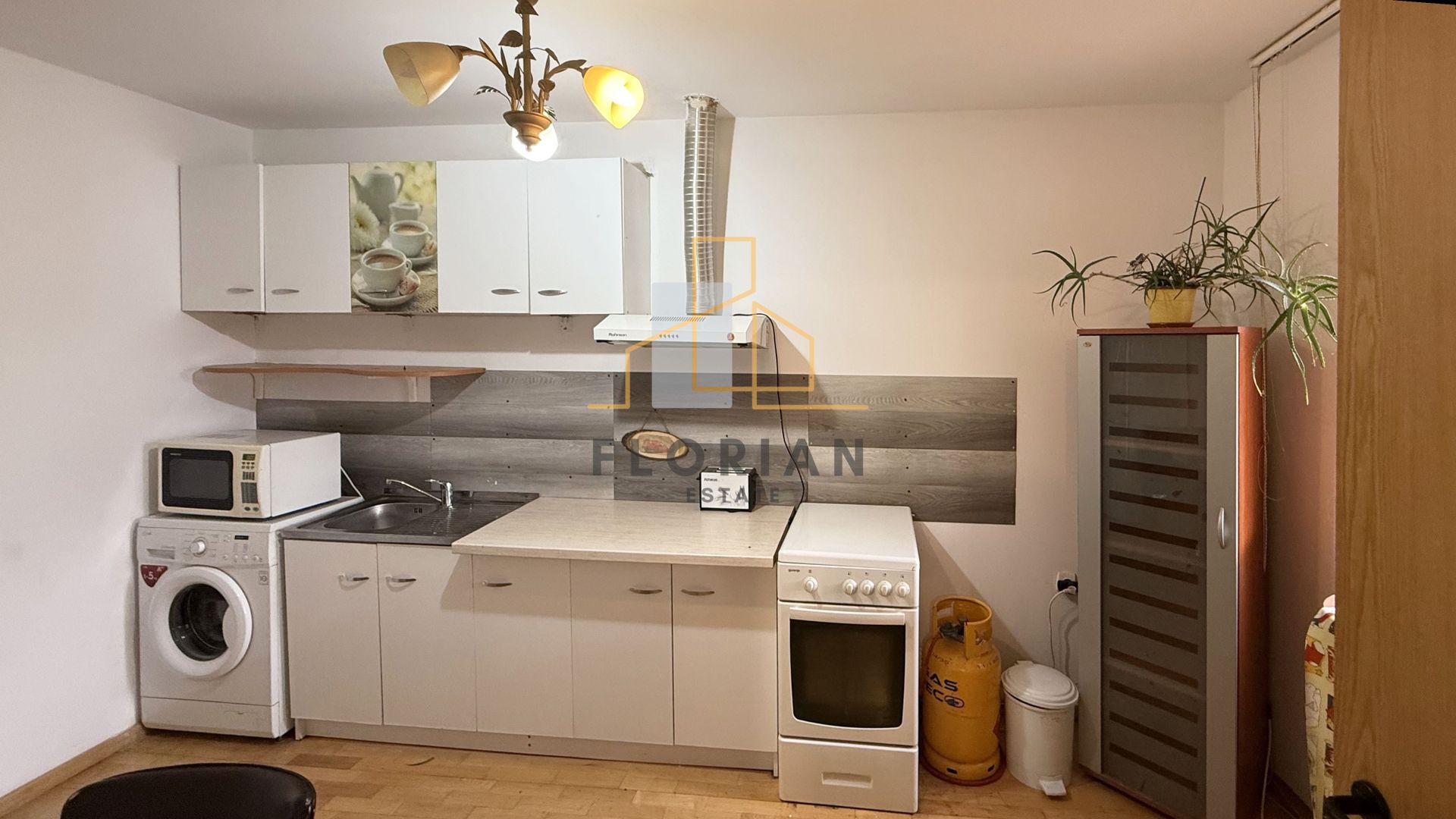 Apartament 2 camere, decomandat, cu intrare separată, la casa - Poză 7