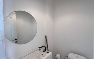 Camera cu baie, parter, bloc nou - Poză 4