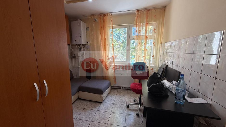 Apartament decomandat - 3 Camere - Mazepa 1 - 74.900 Euro - Poză 7