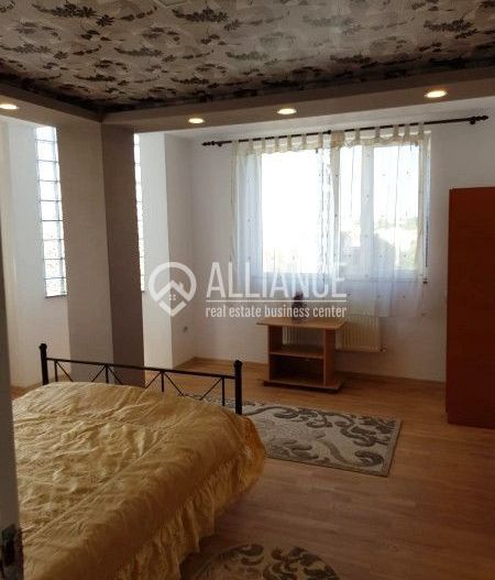BULEVARDUL MAMAIA - Apartament de 3 camere in vila TERMEN REDUS! - Poză 7