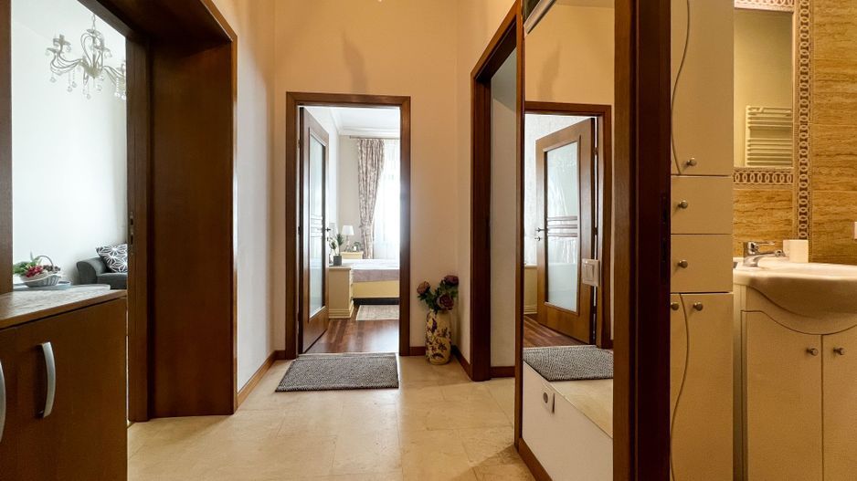 Apartament in casă - zonă centrală! - Poză 6