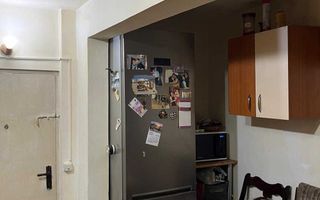 De vanzare casa trei camere - Poză 4