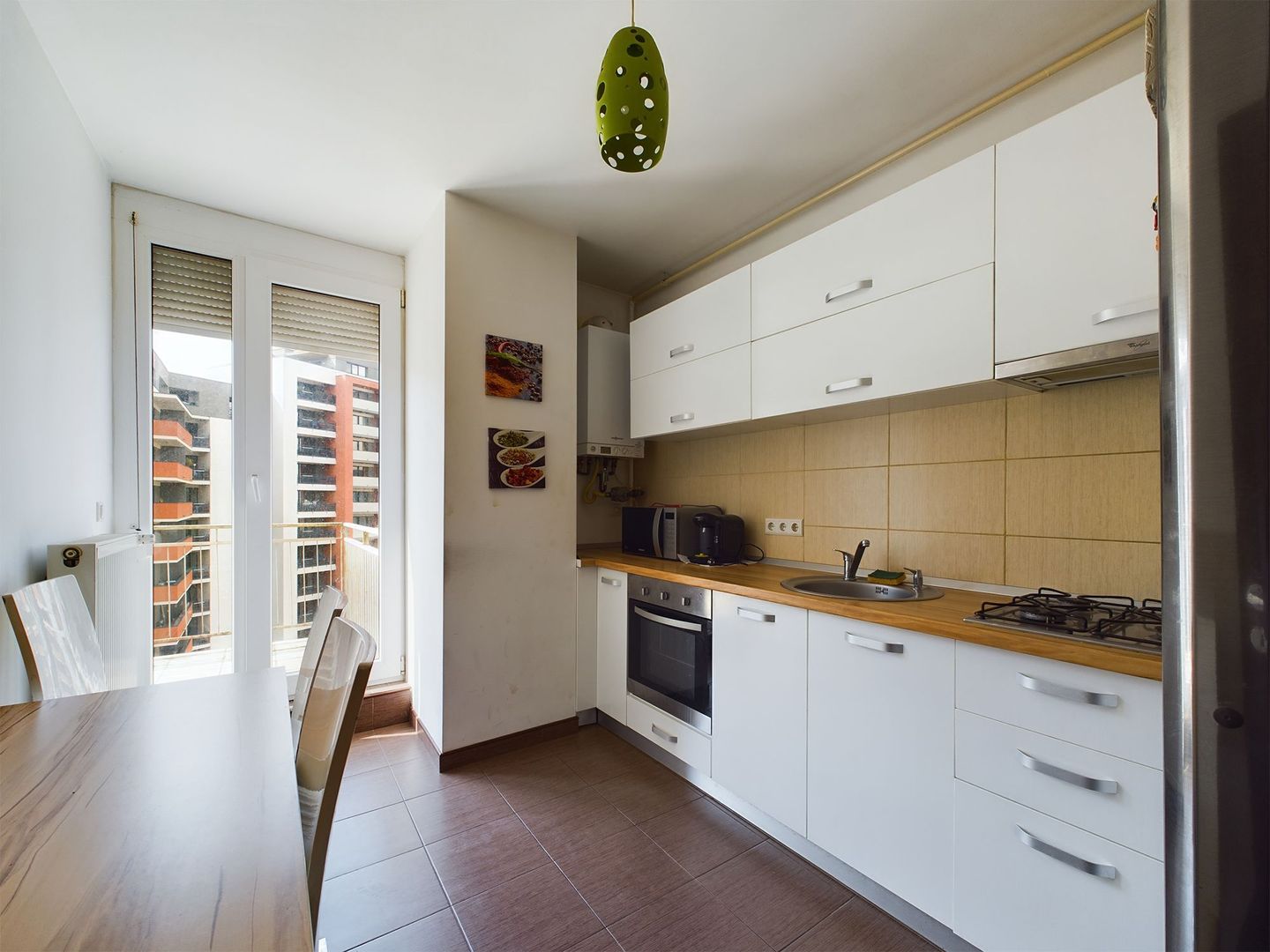 Apartament cu 2 camere mobilat și utilat în bloc cu lift - Poză 6