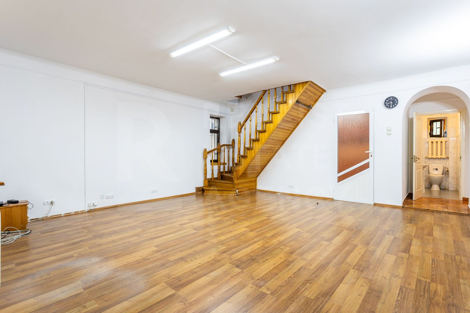 Chirie, spațiu de birouri, 236 mp, strada București, Centru - Poză 2