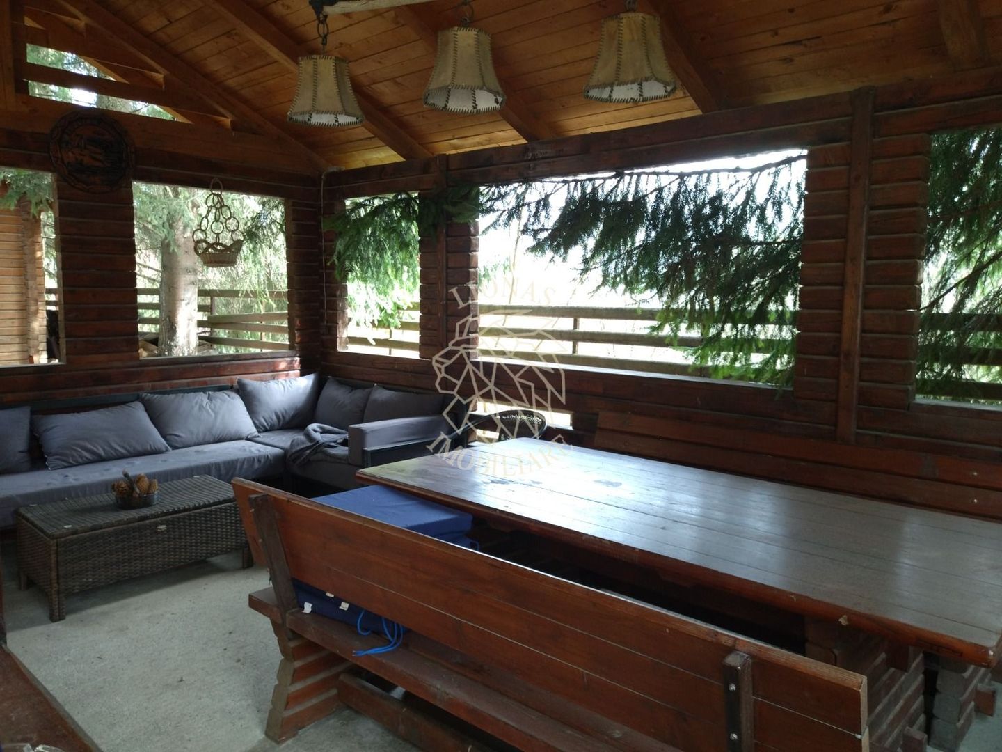 Cabana 160 mp-teren 5 ari-Foisor cu barbecue-La cheie-Colibita - Poză 12