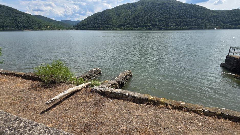 Pensiune cu acces direct la Dunare si teren de peste 6.000 mp, Berzasca - Poză 7