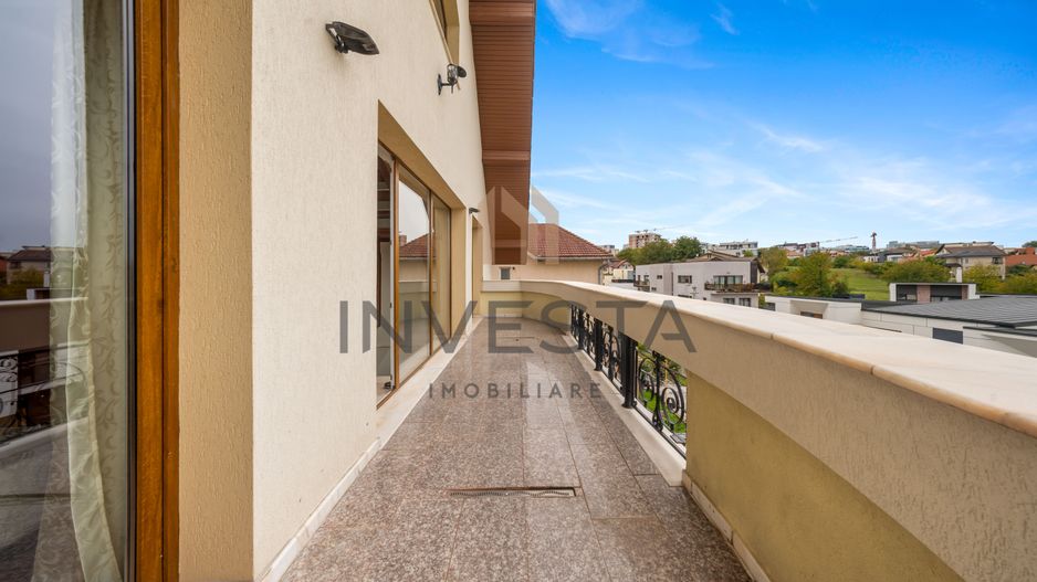 Vila cu teren de 1081 mp in cartierul Andrei Muresanu! - Poză 24