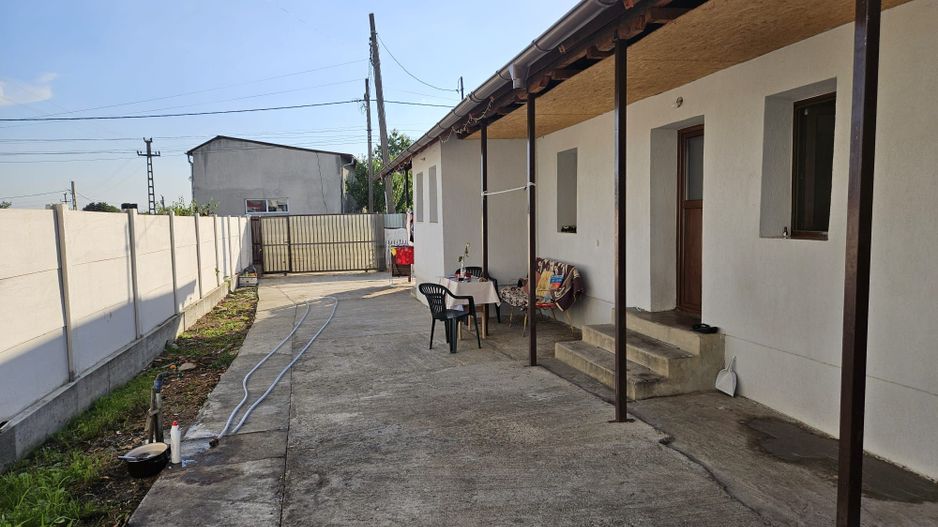 Vanzare casa Albota la intrare - Poză 10