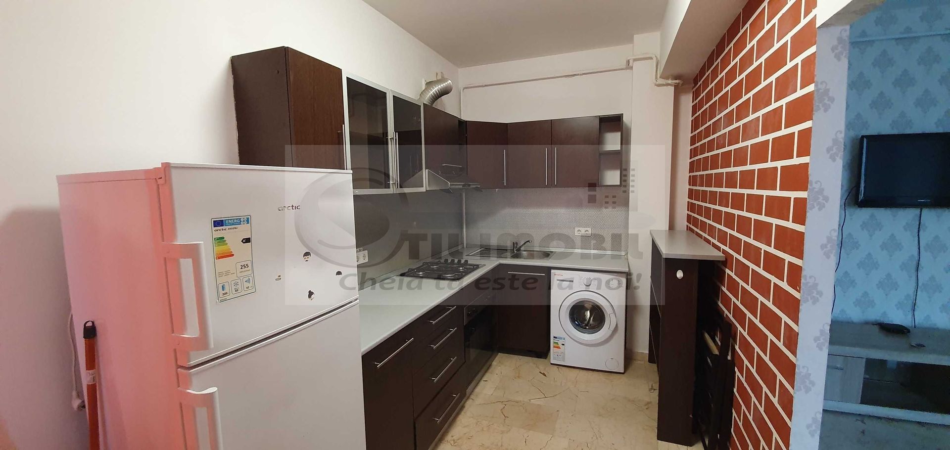Închiriez apartament 2 cam. mobilat – 5 minute de Palas Mall-500 euro - Poză 6