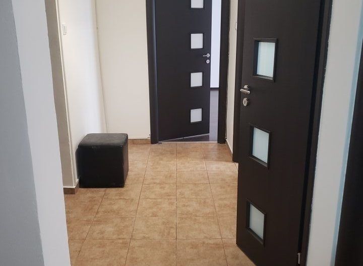 Inchiriez Apartament 2 camere - Poză 3