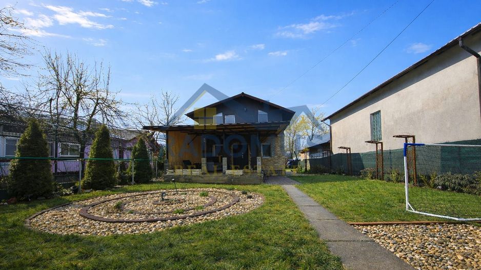 Casă Poienarii Burchii - Mobilată & Utilată  + Teren 2356 Mp - P+M - Poză 2