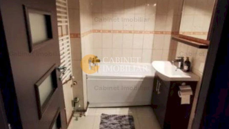 3 CAMERE DECOMANDAT - BLOC DIN 1982 - ETAJ 1 - CENTRU - Poză 6