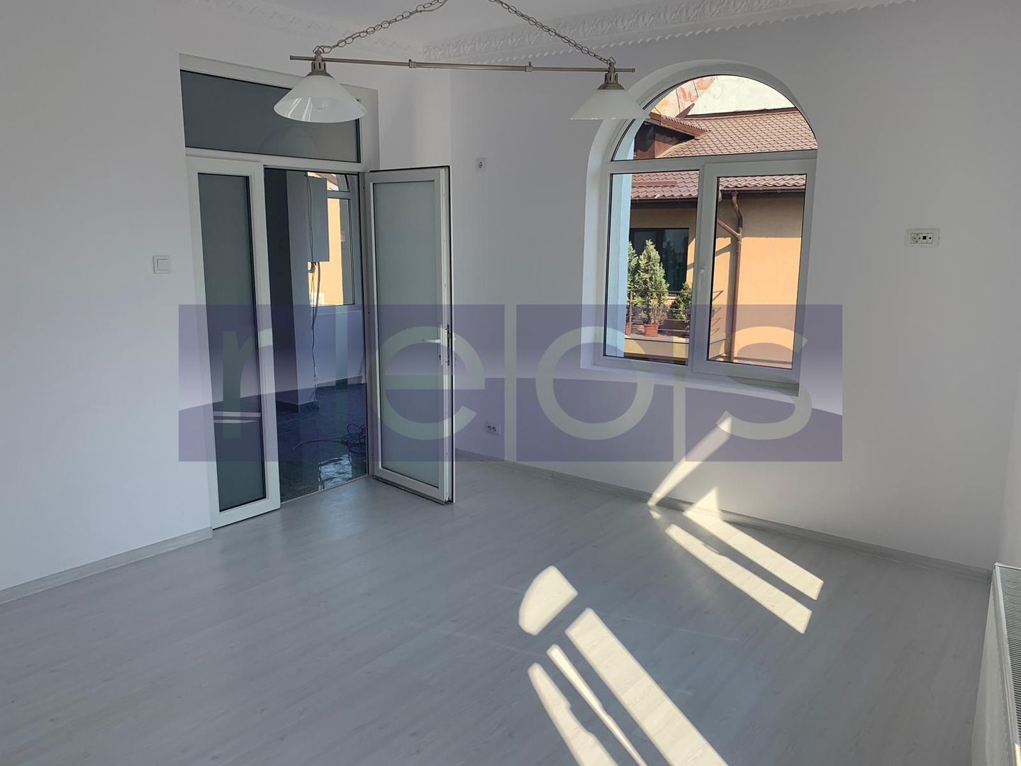 VANZARE - VILA 9 CAMERE  - Vasile Lascar, Mihai Eminescu, Bd. Dacia - Poză 5