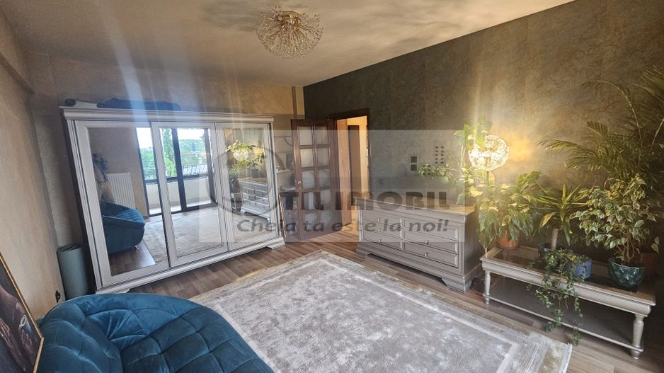 Apartament 2 camere, renovat,mobilat complet, parcare inclusa - Poză 6