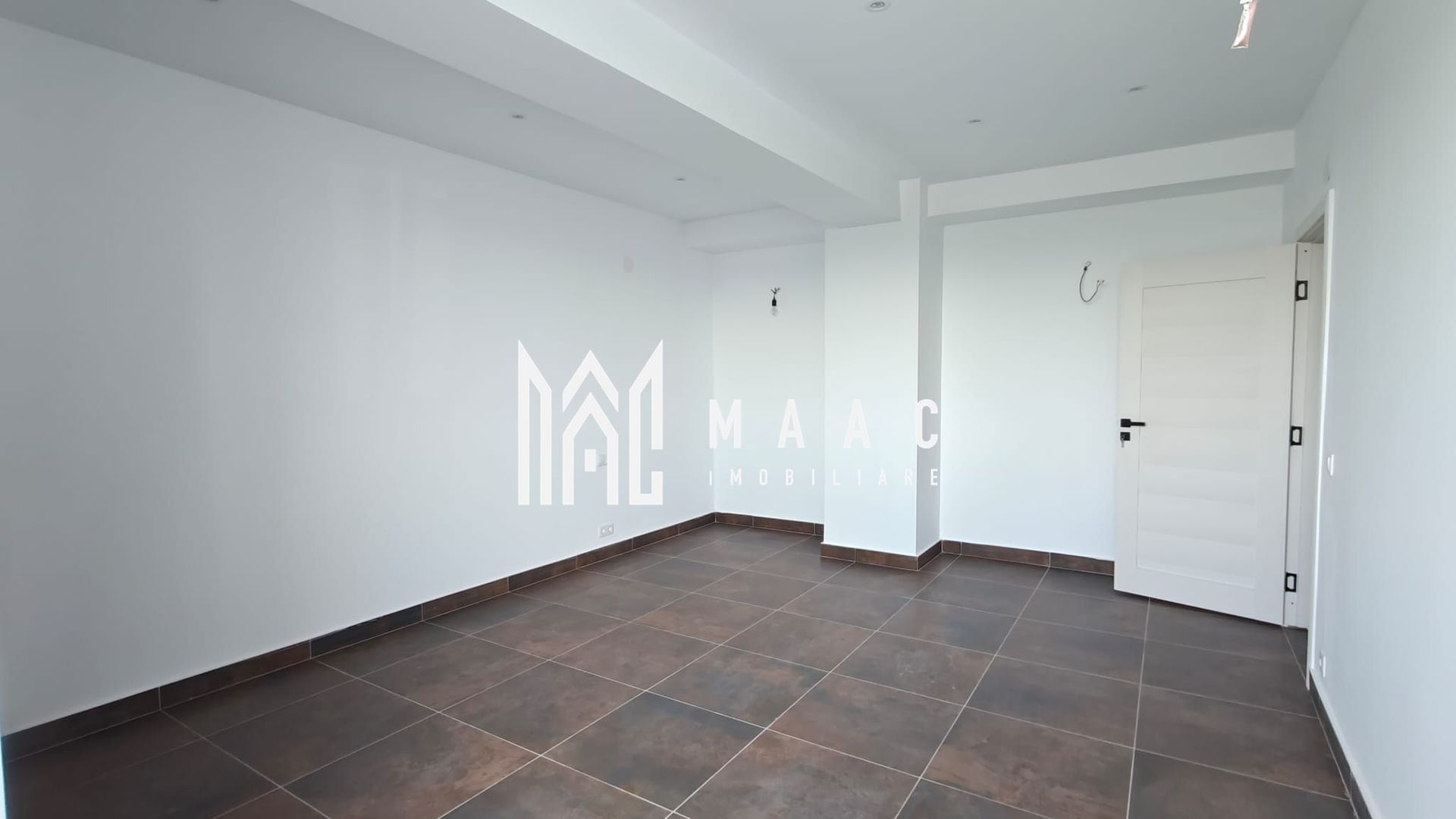 Apartament 2 camere I Etaj 13 I Lift I Parcare I Doamna Stanca - Poză 4