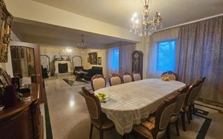 Casă Impresionantă de Vânzare Vitan ideal pentru Locuință sau Business - Poză 1