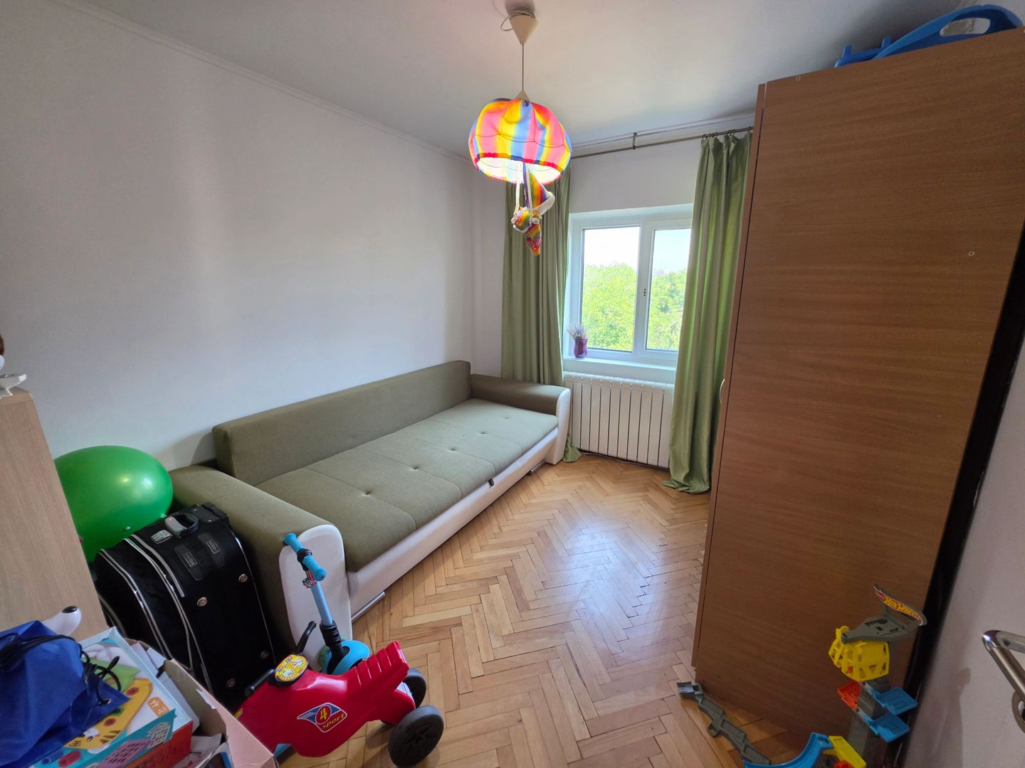 Vand apartament cu 4 camere aproape de centru - Poză 14