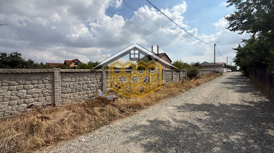 Teren intravilan in Albesti cu deschidere la 2 strazi - Poză 4