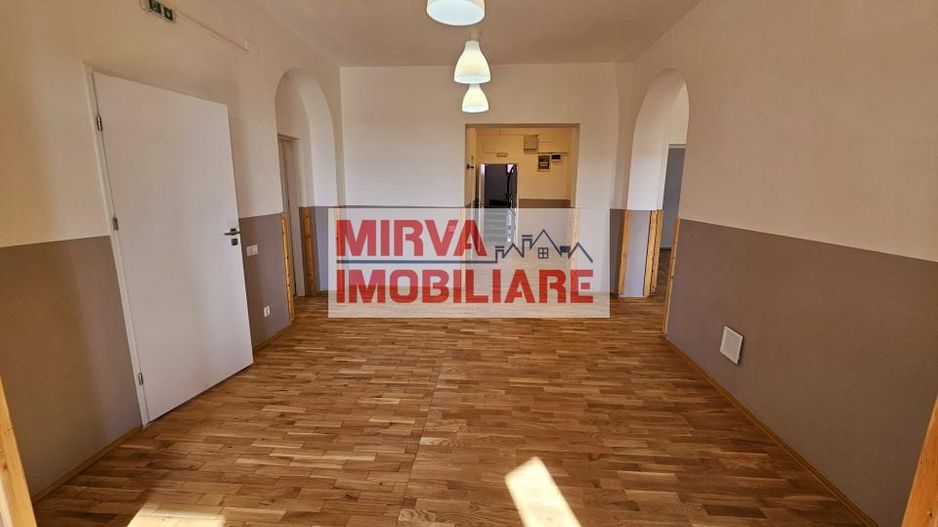 🏢 Spațiu de birouri – 5 camere, 3 băi – Etaj 1 vilă, Zona Centrală - Poză 5