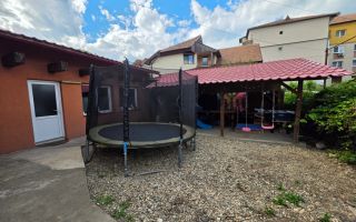 De Vânzare sau Închiriere – Imobil Versatil cu 2 Clădiri zona Cetate - Poză 1