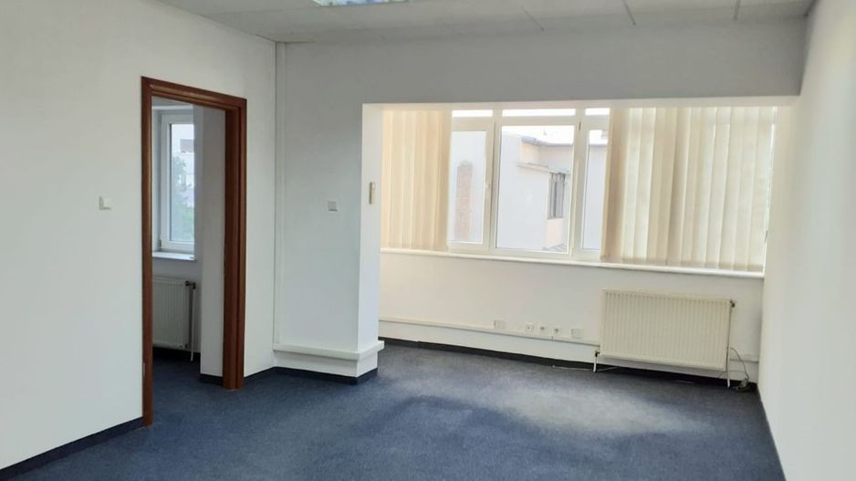 Spatiu birouri de inchiriat | Acces facil DN1 si Aeroportul H.Coanda - Poză 12