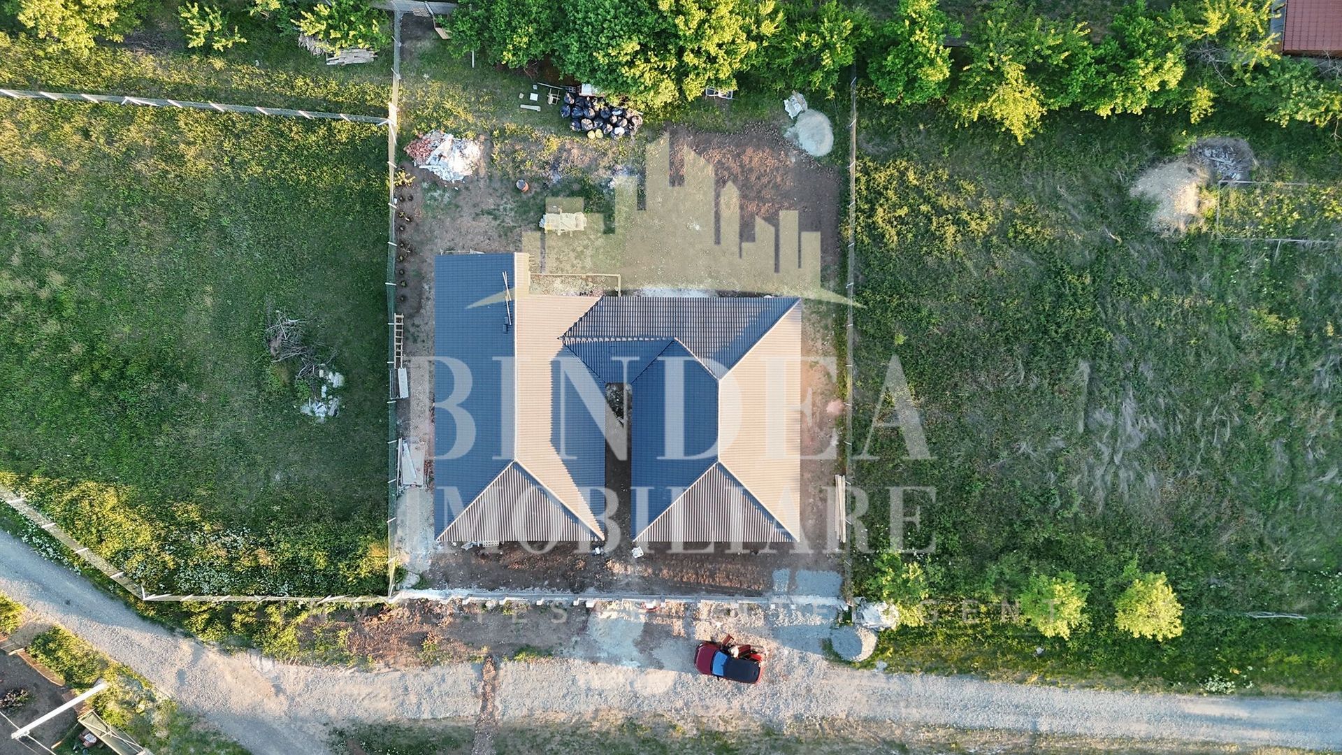 Duplex la sol 91mp utili despartit prin camera tehnica- 416mp teren - Poză 2