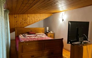 Vilă de închiriat – 260 mp utili, teren 1300 mp, 5 dormitoare, 3 băi, 3 balcoane - Poză 22