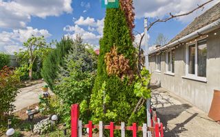 Casă la doar 6km de graniță cu România - Poză 1