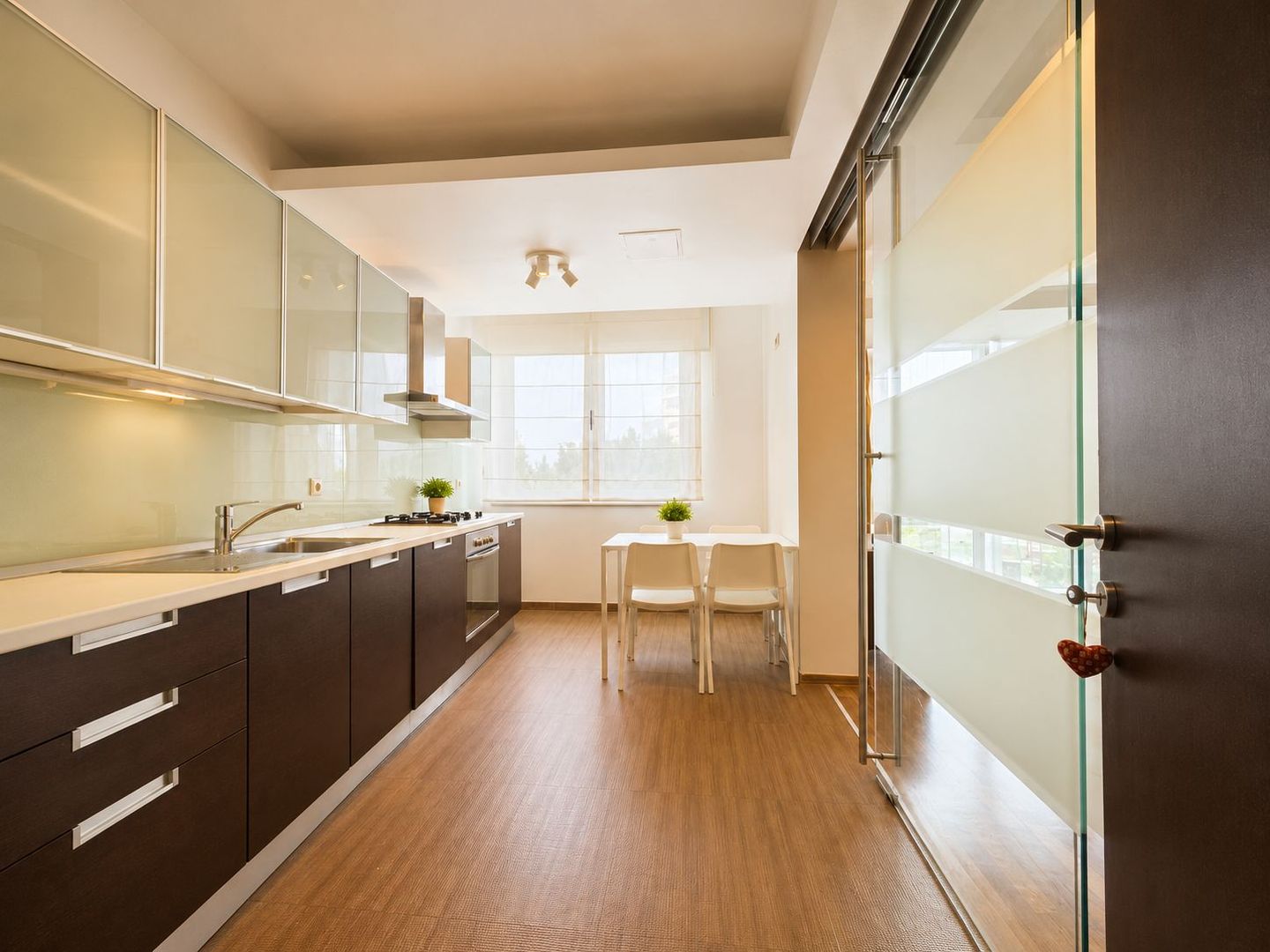 Apartament 3 camere de inchiriat piscina Iancu Nicolae - Poză 4