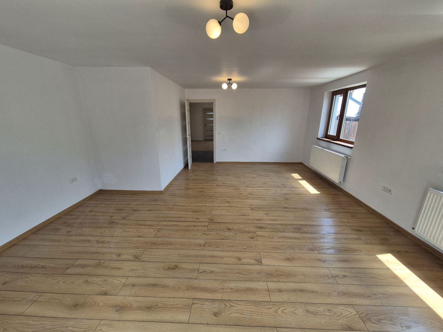 Vila/casa noua: P+M, Banesti-Prahova - 150 mp utili + teren 875 mp! - Poză 8