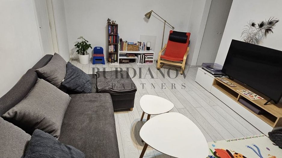 Apartament cu 2 camere de vânzare Bd. Basarabia - Metrou-  zona Diham - Poză 2