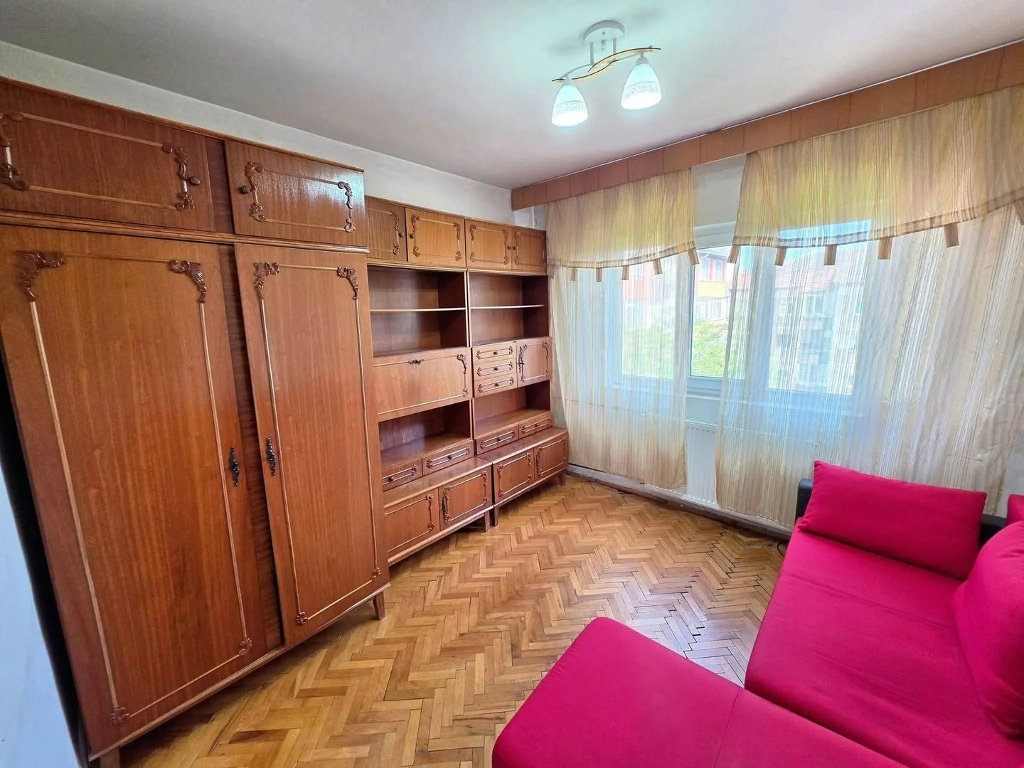 Vand apartament cu 2 camere decomandat in Calea Lipovei - Poză 4