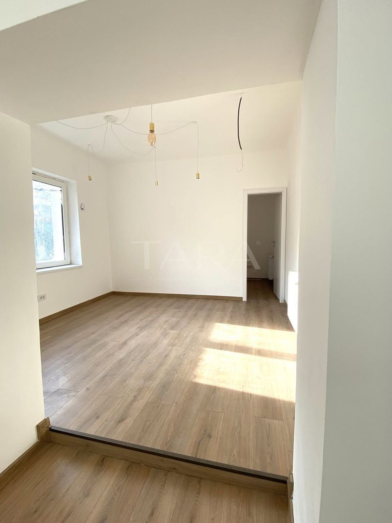 Apartament in casă, 60 mp, acces privat și teren, zona Platinia. - Poză 4