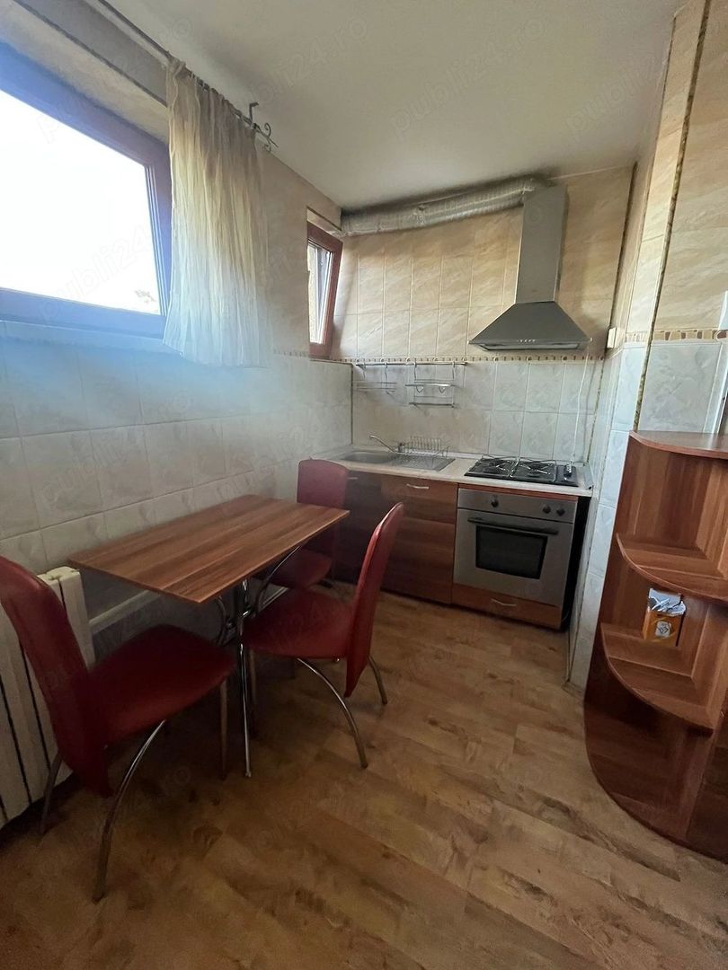 Apartament cu 2 camere in Rovine - Poză 4