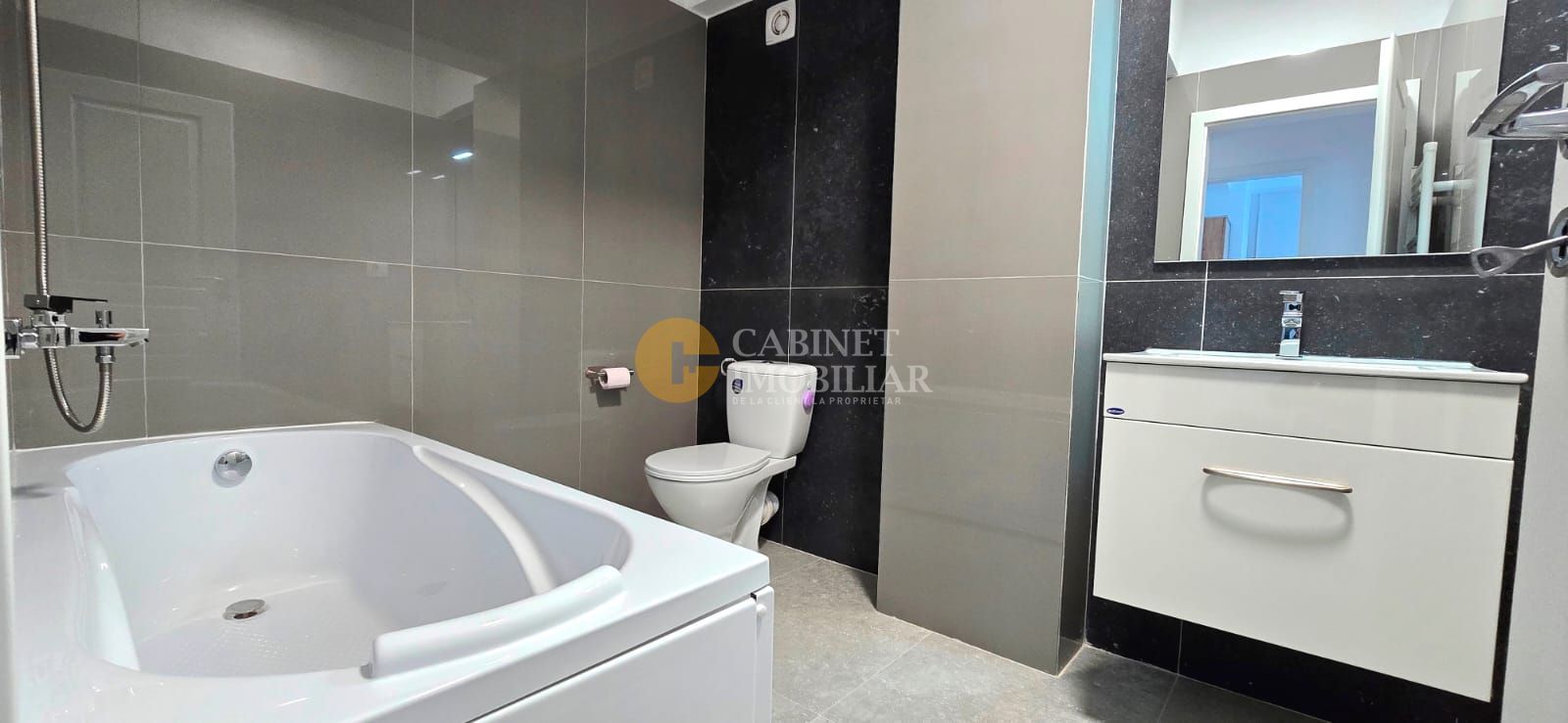 Ofertă Închiriere: Apartament 2 Camere Decomandat | Bloc Nou | CUG - Panoramic R - Poză 5