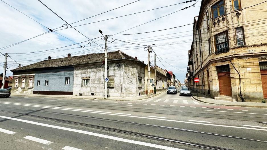 Apartament de renovat. Strada E. Gojdu, nr 18. - Poză 2