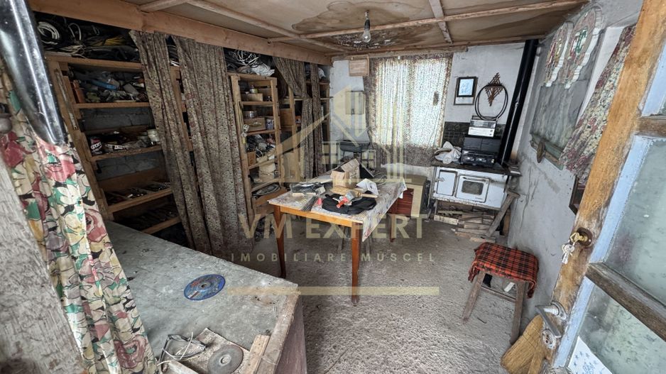 CASĂ 4 CAMERE TEREN 3038 MP ALBEȘTII  DE MUSCEL - Poză 14