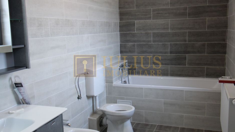 Braytim; 3 dormitoare, living saptios cu semineu. - Poză 19