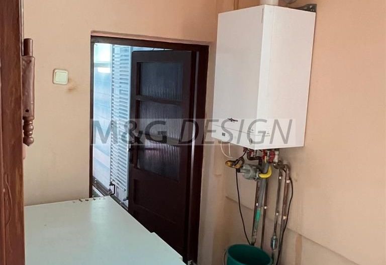 casa individuala Varias apa centrala pe gaz canalizare 1500mp - Poză 9