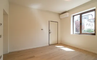 Vila Unica Noua cu 8 camere *300mp* /fotovoltaice si pompa cladura// Dorobanti - Poză 16