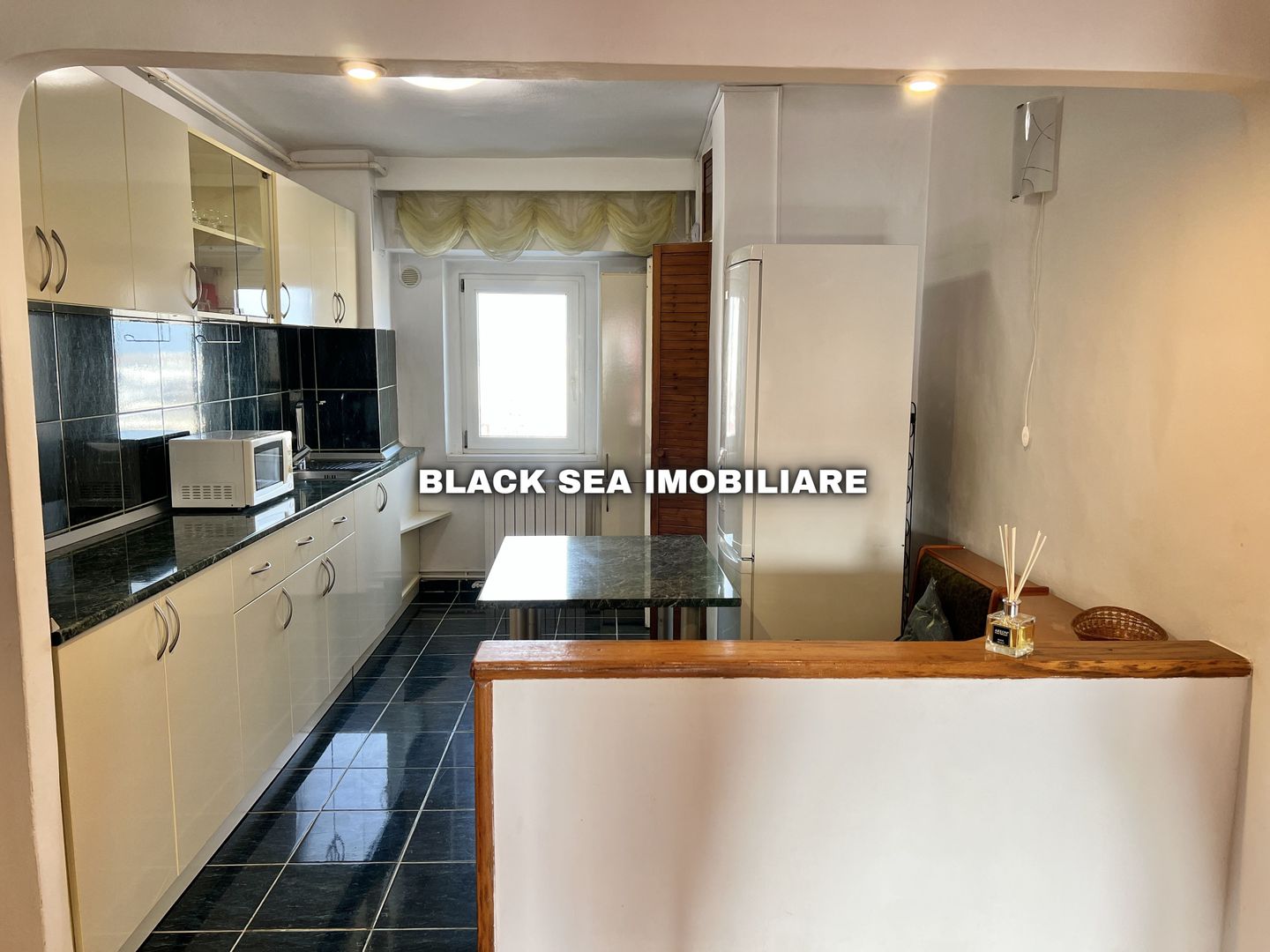 Apartament 3 camere de vanzare - zona Tomis 3 - Gaze / Ocazie Unica - Poză 10