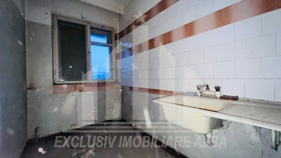 Apartament cu 2 camere de vanzare, Centru-ultracentral - Poză 2