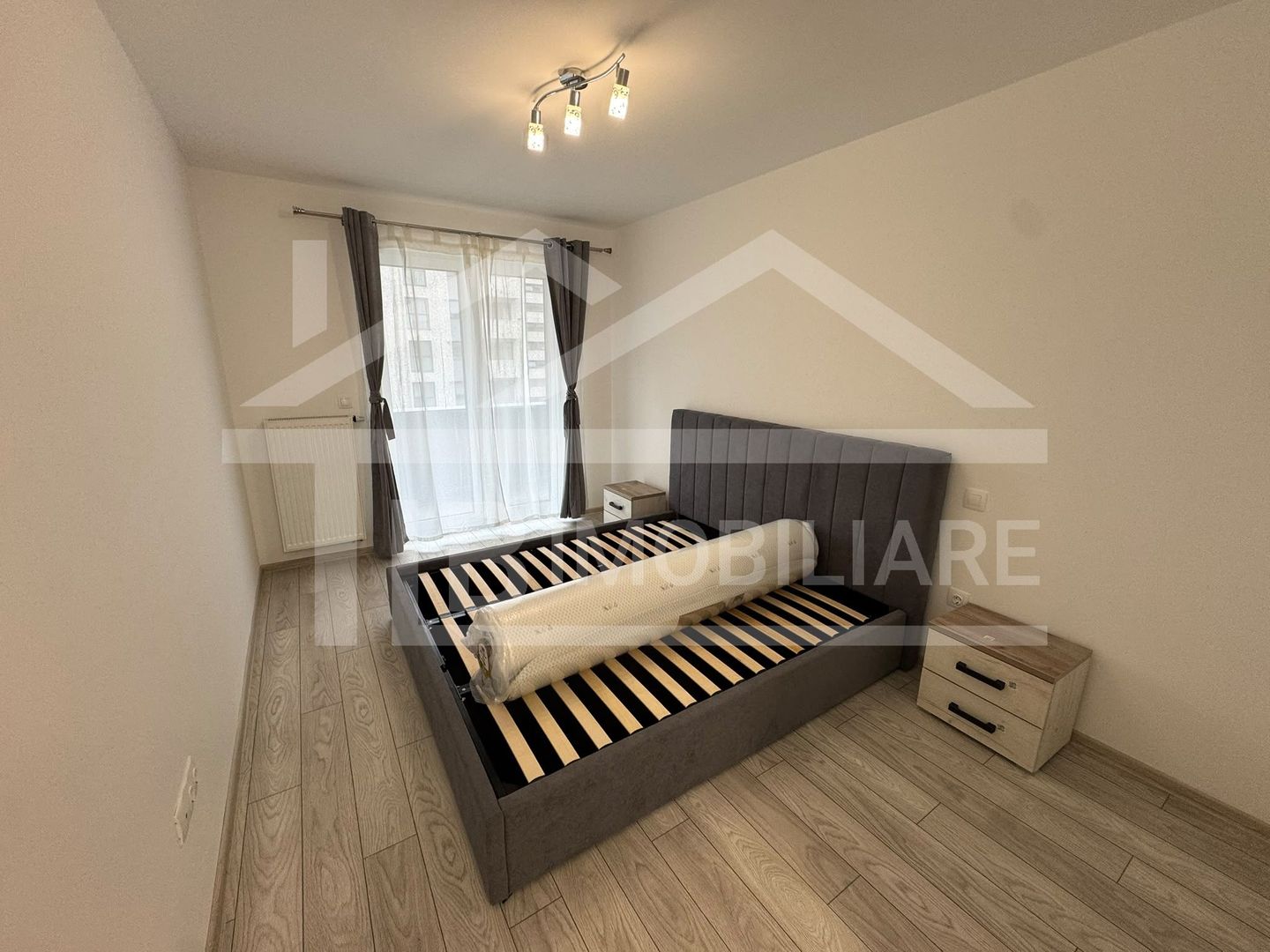 Apartament cu 3 camere, 80mp, parcare, Zona Maurer Residence - Poză 9